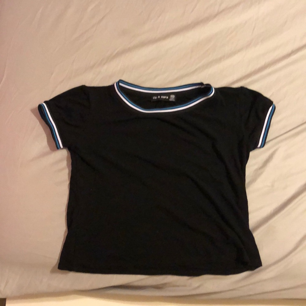 Black shirt